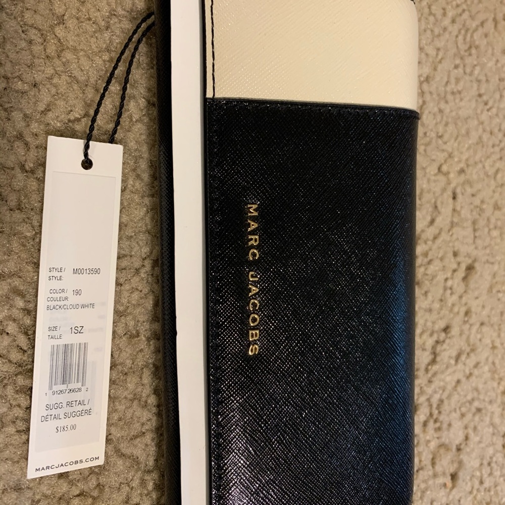 Marc Jacobs wallet
